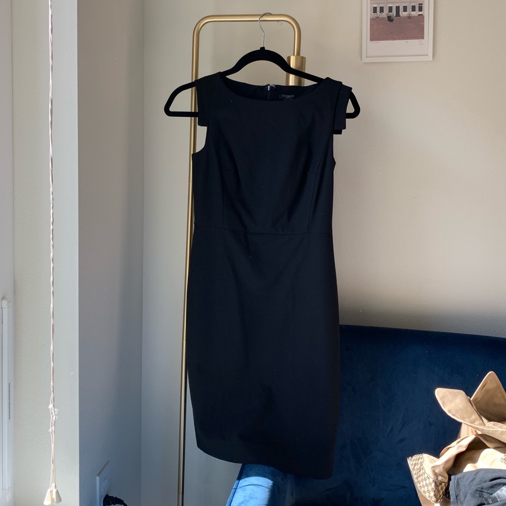 Ann Taylor Black Boatneck Sheath Dress 00P Petite